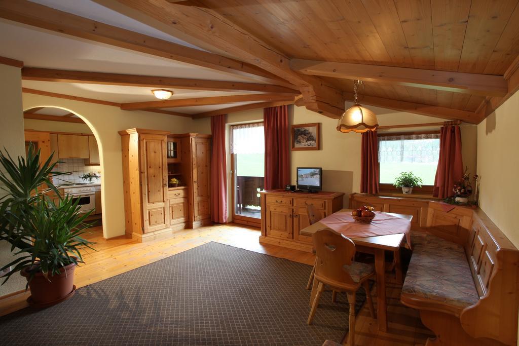 Gaestehaus Hoelzl Иттер Стая снимка