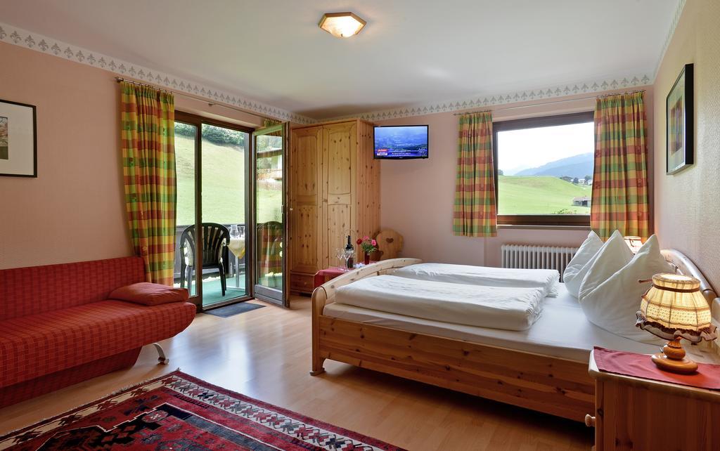 Gaestehaus Hoelzl Иттер Стая снимка
