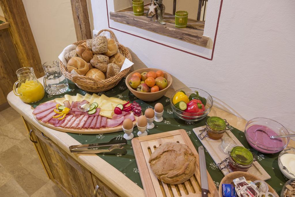 Gaestehaus Hoelzl Иттер Екстериор снимка